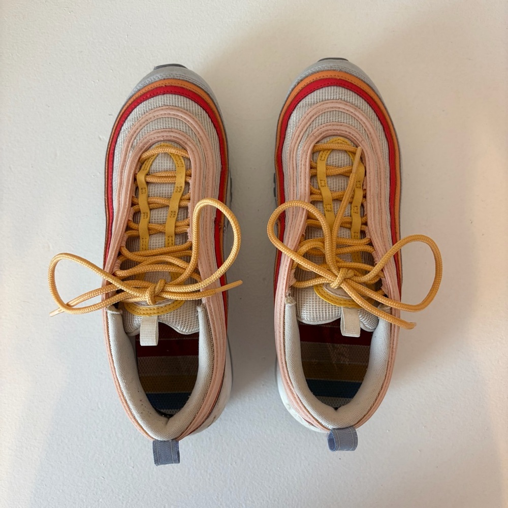 Nike AirMax 97 shoes - Picture 2 of 8